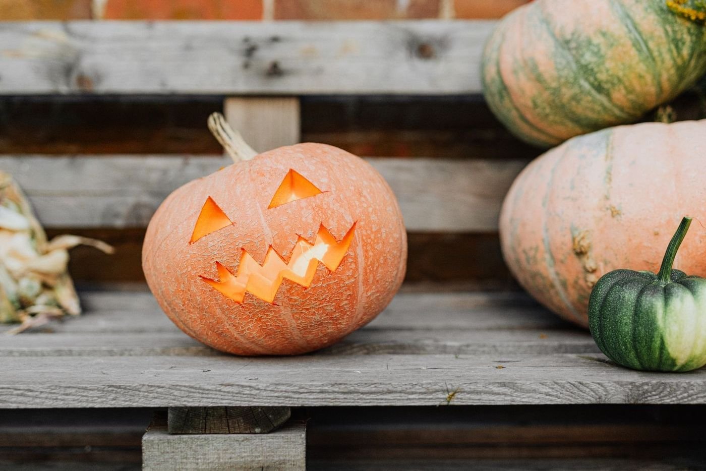 18 Cute Pumpkin Carving Ideas