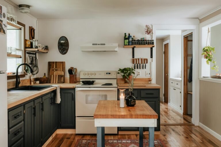 10 Inspiring Farmhouse Kitchen Ideas You’ll Love